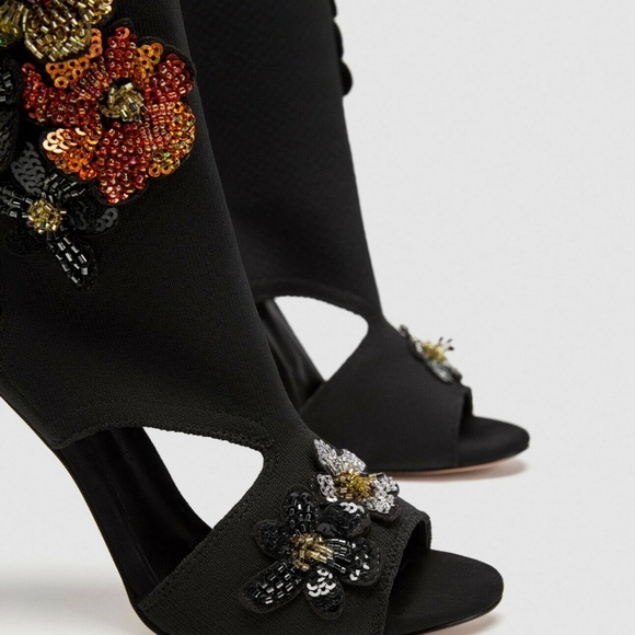Zara Black Ankle Boots with Floral Embellishments - Picture 3 of 3